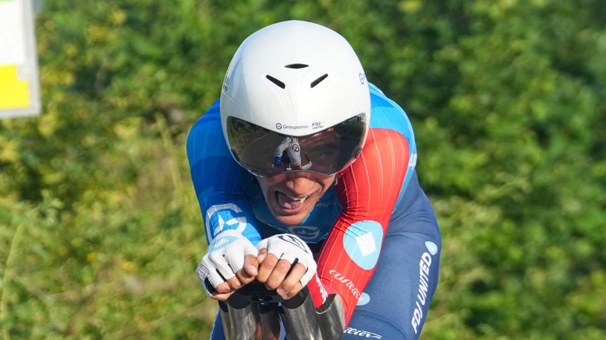 Maxime Decomble remporte le contre-la-montre du Tour Poitou-Charentes 2026 devant Rémi Cavagna