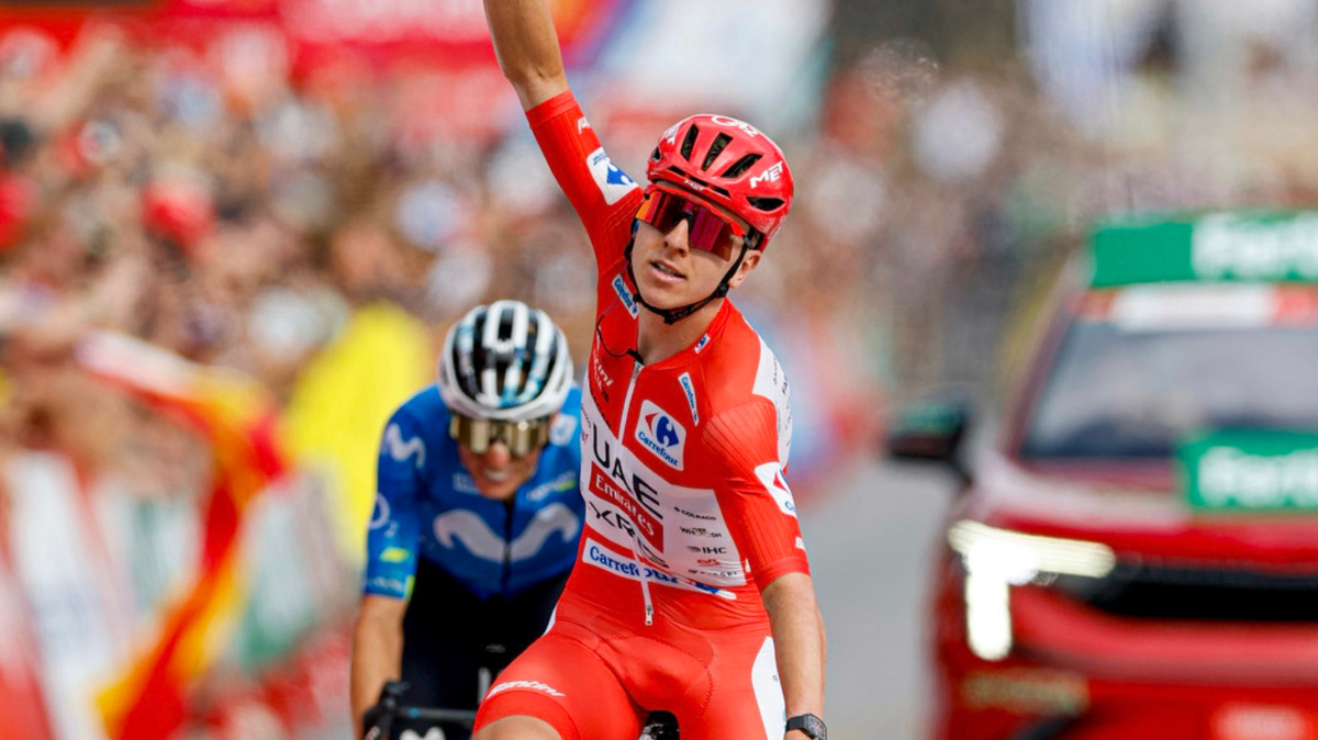 Tadej Pogacar se joue d'Enric Mas pour rafler la 6ème étape du Tour d'Espagne