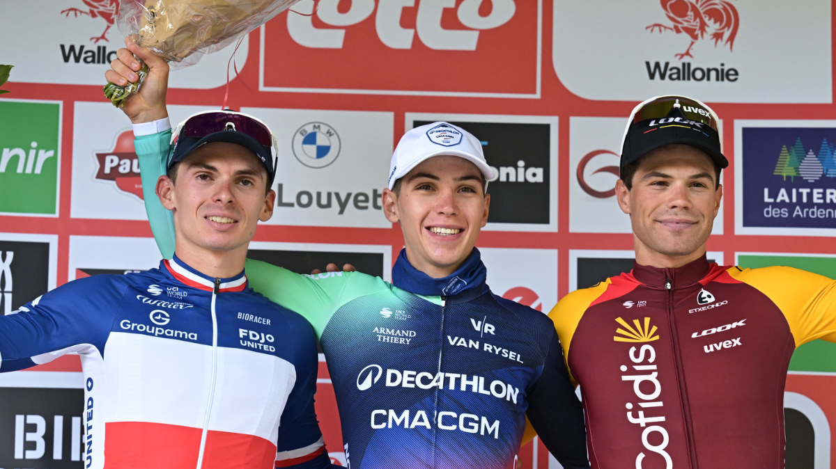 Aubin Sparfel coiffe Romain Grégoire au sprint et triomphe sur le Grand Prix de Wallonie 2026 !