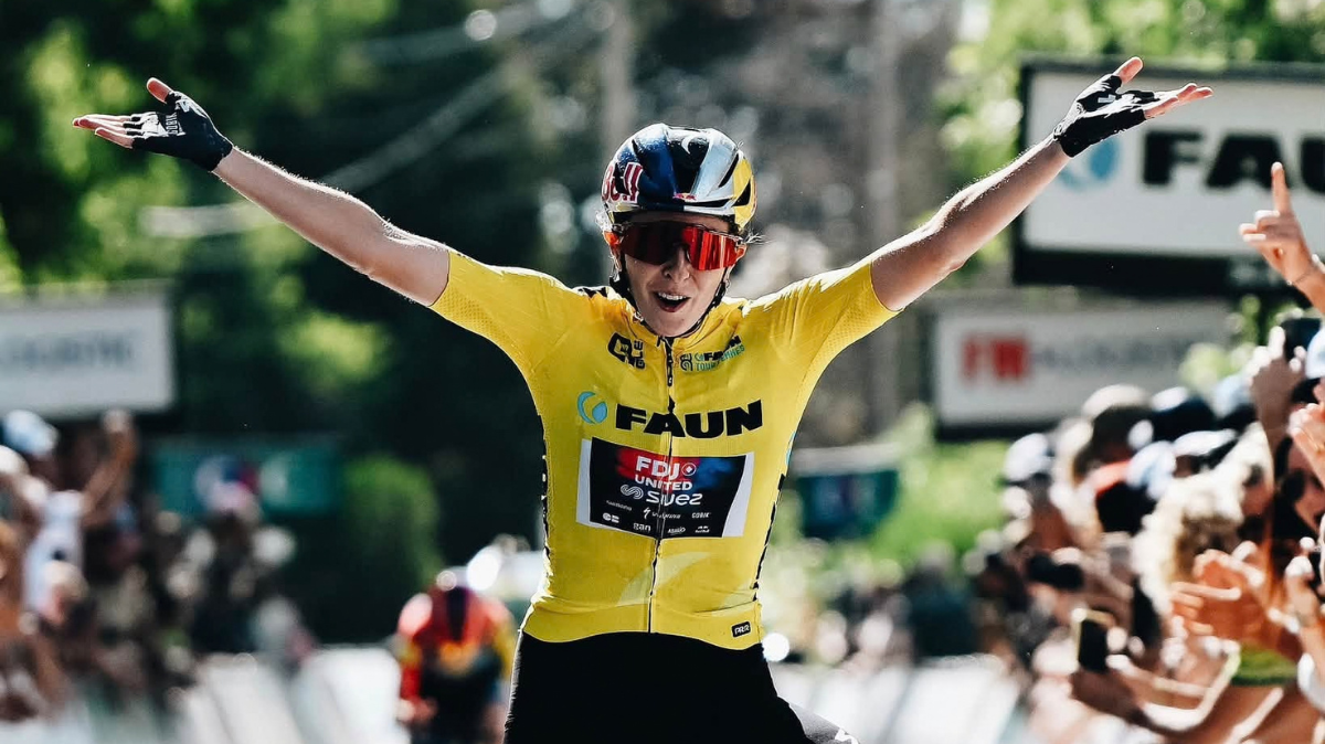 Démonstration FDJ United-Suez sur le Faun Tour Femmes le général pour Juliette Berthet, la 4e étape pour Lauren Dickson