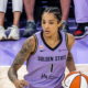 Gabby Williams et les Valkyries ouvrent leur playoffs WNBA en cartonnant les Wings