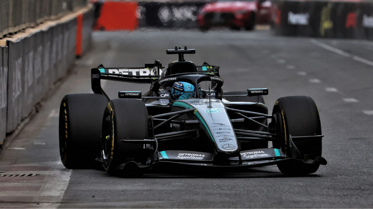 George Russell écrase les qualifications et rafle la pole position du Grand Prix d'Azerbaïdjan 2026