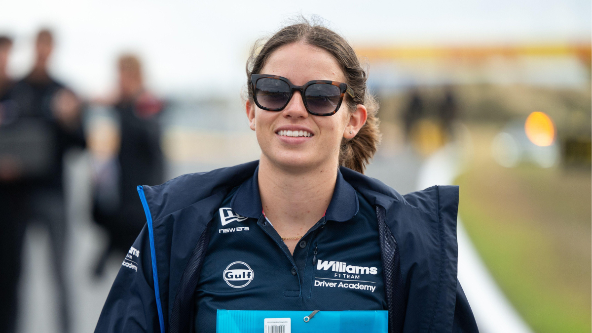 Historique Jade Jacquet, première pilote féminine à s'imposer en F4 France