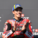 Marc Márquez se joue de Marco Bezzecchi pour remporter le sprint MotoGP de Saint-Marin