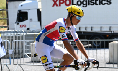 Mathias Vacek double la mise sur une 2e étape du ZLM Tour 2026 très animée