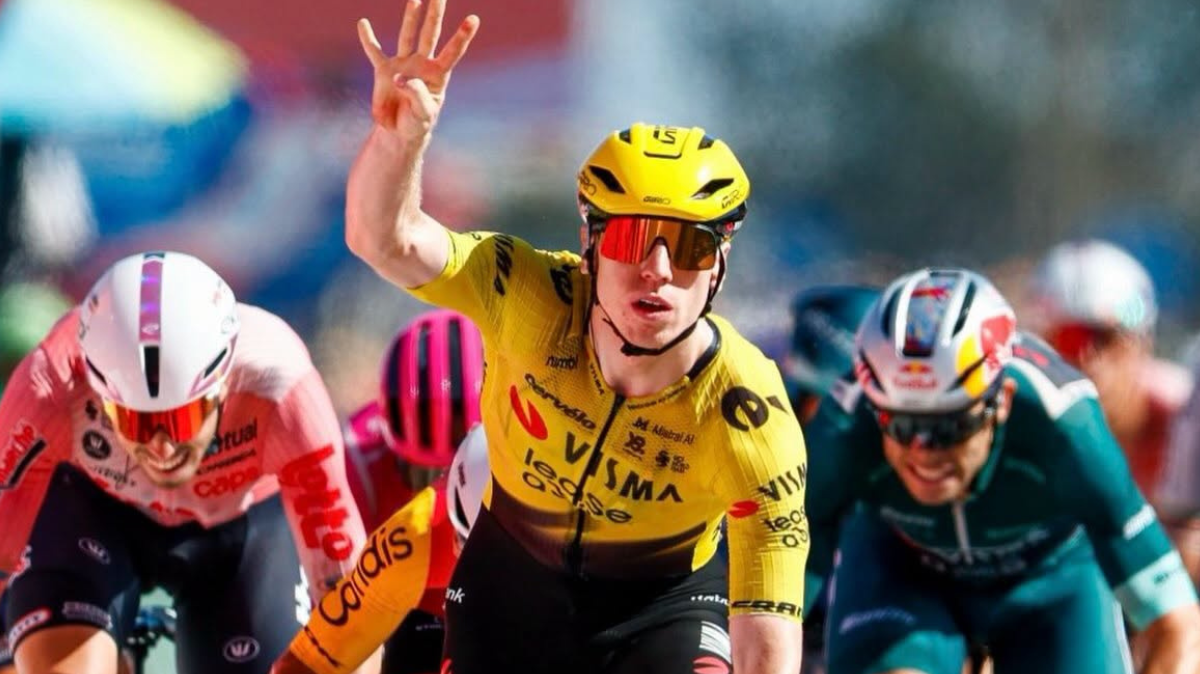 Matthew Brennan décroche haut la main sa quatrième victoire sur la 16e étape du Tour d'Espagne 2026