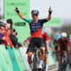 Olav Kooij mate Tim Merlier sur la 3e étape du Tour de Grande-Bretagne 2026 (1)