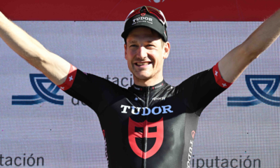 Stefan Küng remporte le chrono de la 18e étape du Tour d’Espagne, Enric Mas limite parfaitement la casse