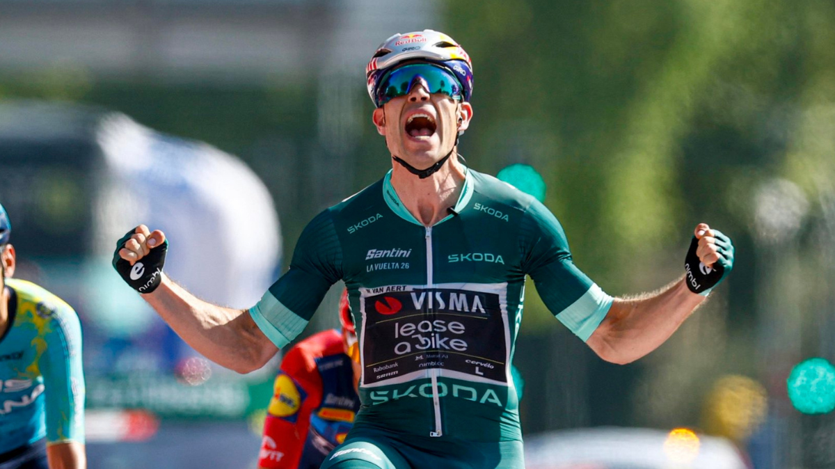 Wout Van Aert joue parfaitement le coup pour décrocher la 15ème étape du Tour d'Espagne 2026