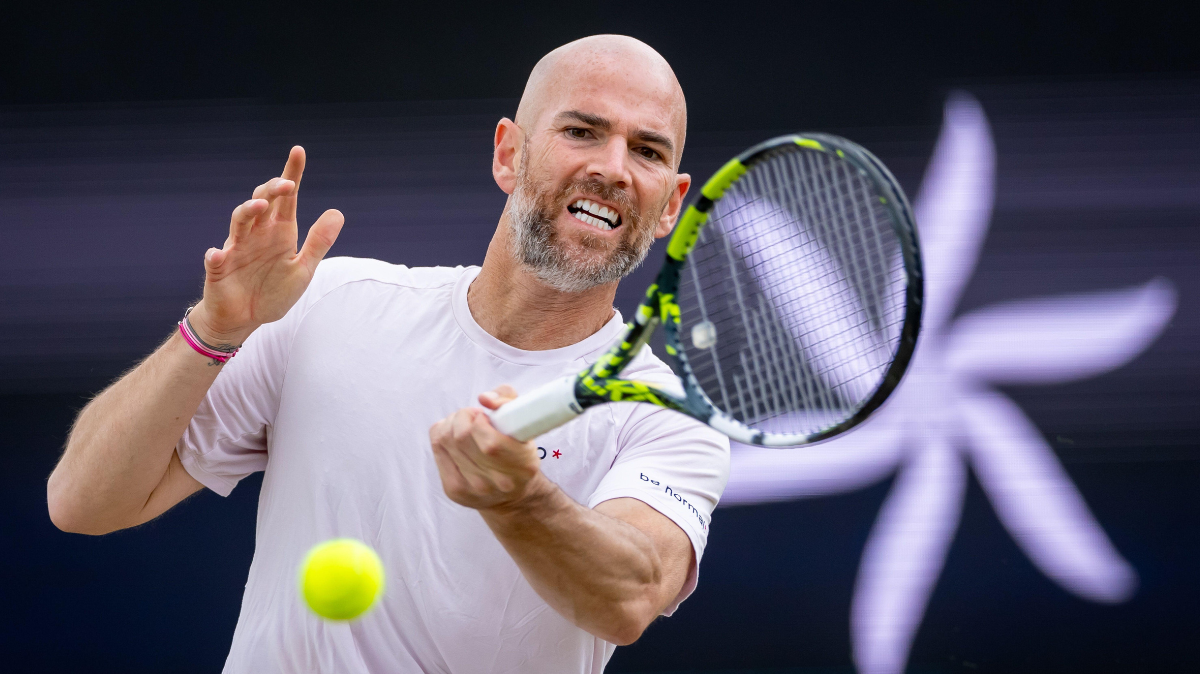 Adrian Mannarino se paye le finaliste de Roland-Garros score, résumé et résultat du 2e tour du Masters 1000 de Shanghai