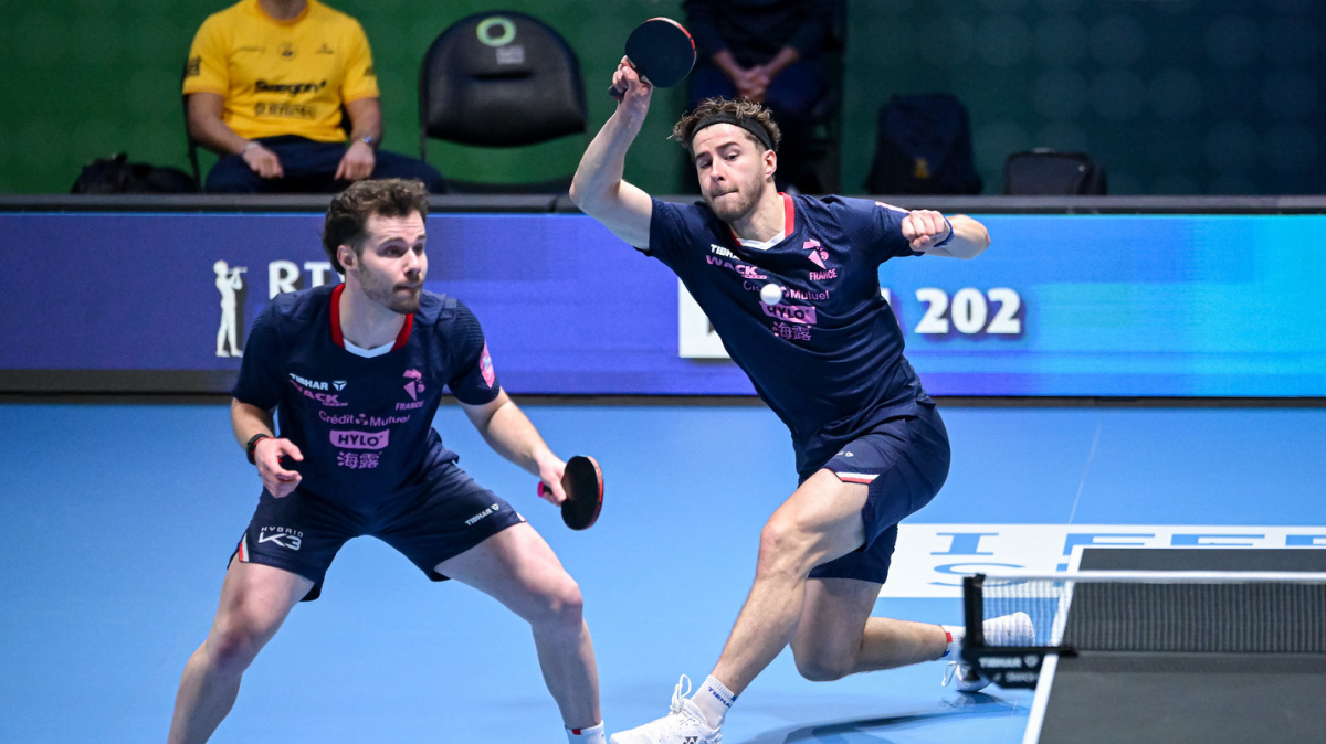 Deux médailles assurées et un choc à venir score, résumé et résultats des quarts du double hommes aux Championnats du monde de tennis de table