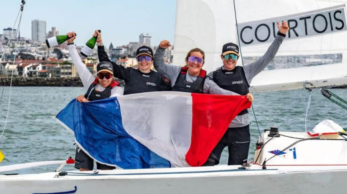 Imbattables Pauline Courtois et les Match in Pink championnes du monde de Match Racing pour la sixième fois d'affilée !