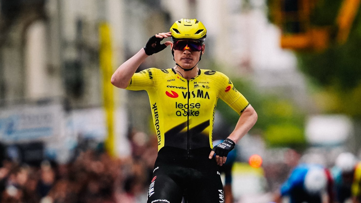 Le classement et les résultats de Paris-Tours 2026, remporté par Per Strand Hagenes
