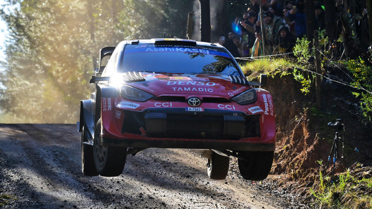 Oliver Solberg remporte la 1e spéciale du Rallye WRC de Sardaigne 2026